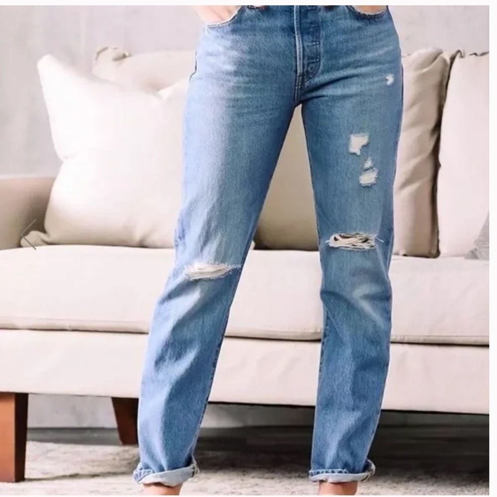 Levi 501 tapered jeans